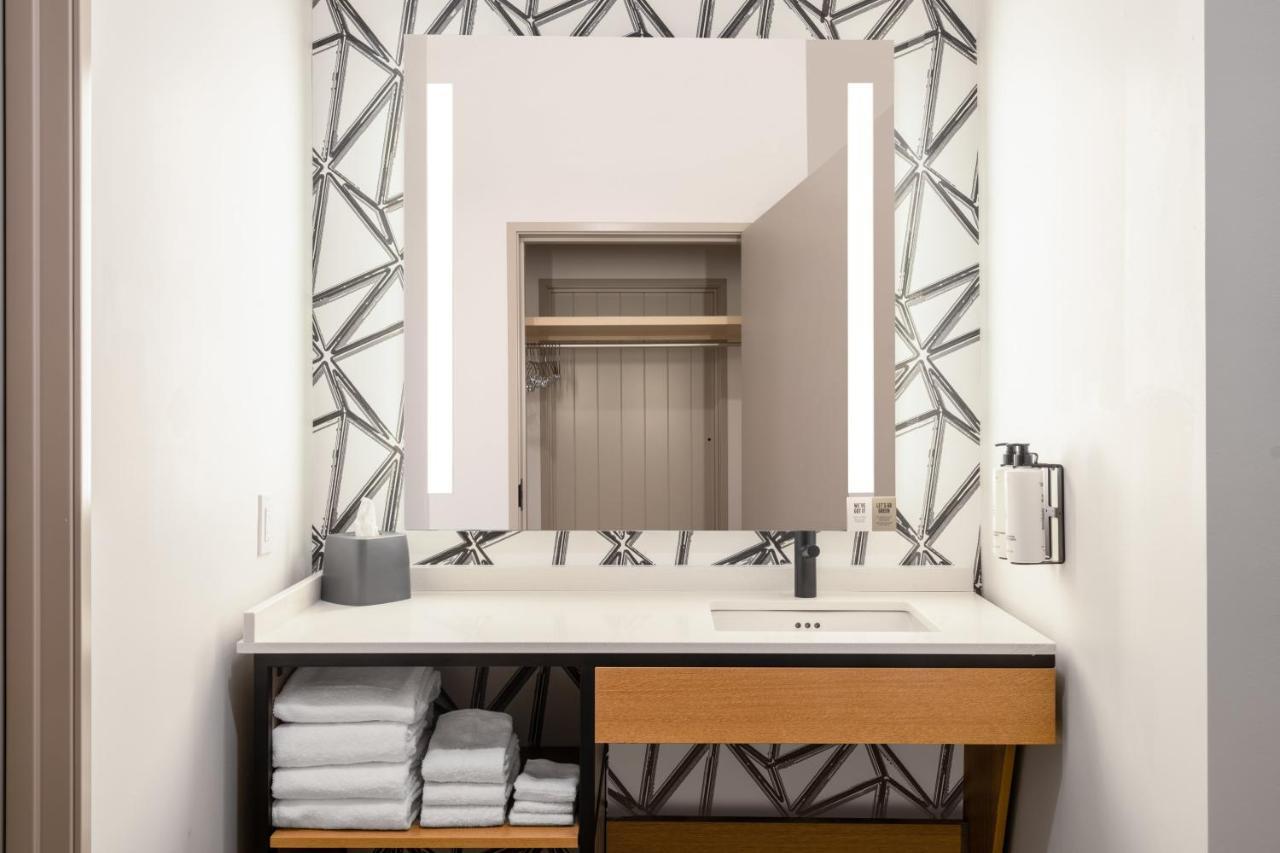 Atwell Suites - Denver Airport Tower Road By Ihg Bagian luar foto
