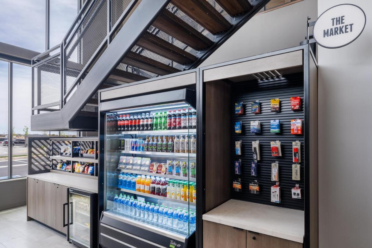 Atwell Suites - Denver Airport Tower Road By Ihg Bagian luar foto