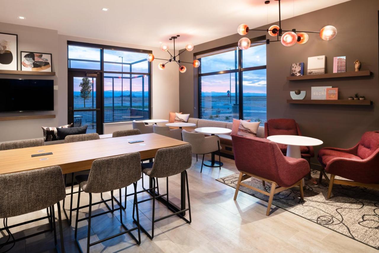 Atwell Suites - Denver Airport Tower Road By Ihg Bagian luar foto